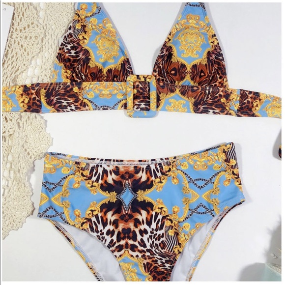 Fashion Design Blue High Waisted Halter Swimsuit - Picture 3 of 10